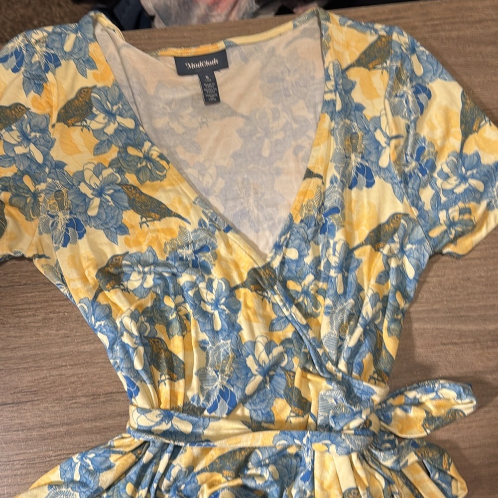 Modcloth Wrap Blouse with Tie Front Short Sleeves butter yellow bird print S
